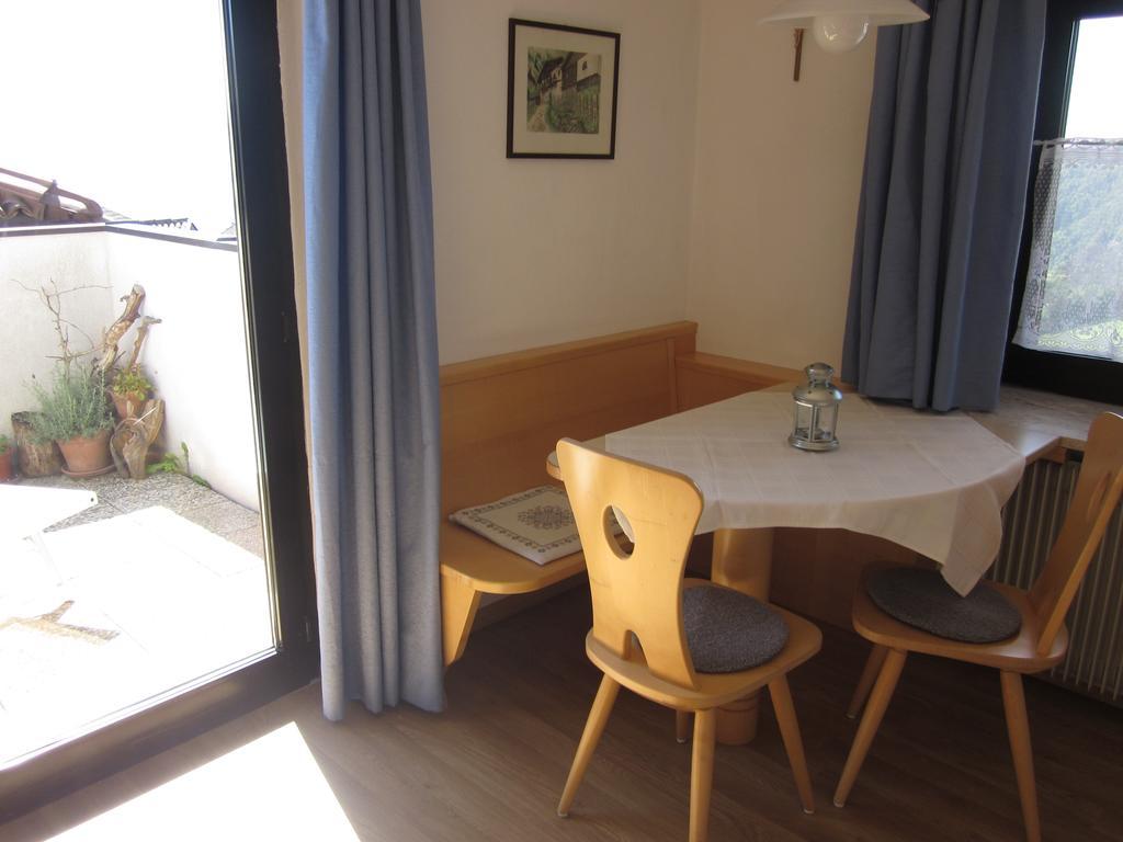 Gasthof Zum Roessl Jenesien Værelse billede