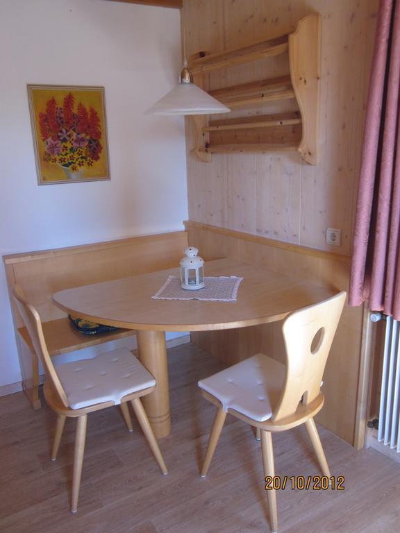 Gasthof Zum Roessl Jenesien Værelse billede